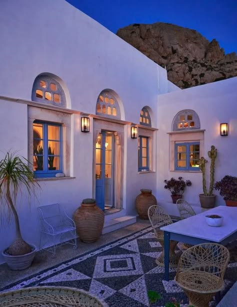 The best Greek island villas and Airbnbs to rent in Greece in 2024 | House & Garden Greek Architecture Homes, Greek Style Garden, Modern Greek House, Greek Houses Exterior, Cyprus House, Greek Bedroom, Greek Style Home, Greek Interior Design, Greek Interior