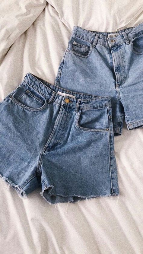 Spandex Shorts Outfit, Shorts Summer Outfit, Jean Short Outfits, Summer Bottoms, Outfit Inspo Summer, Looks Street Style, Cute Jeans, Mom Shorts, Cute Everyday Outfits