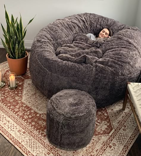 Lovesac on Twitter: "Tag your friend who is the MVP of napping 🏅Sac Bundles are 30% off! https://t.co/o9L4fUVwTI" / Twitter Easy Room Decor, Cute Diy Room Decor, Small Apartment Design, Modern Home Interior Design, Future Apartment Decor, Bedroom Decor Design, Cute Bedroom Decor, Cozy Room Decor, Dream Room Inspiration