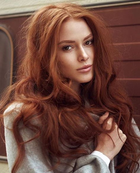 Hot For Ginger on Twitter: "Today's #GingerOfTheDay!… " Natural Red Hair, Cabello Hair, Red Haired Beauty, Ginger Hair Color, Red Hair Woman, Natural Redhead, Beautiful Red Hair, Long Red Hair, Redhead Beauty