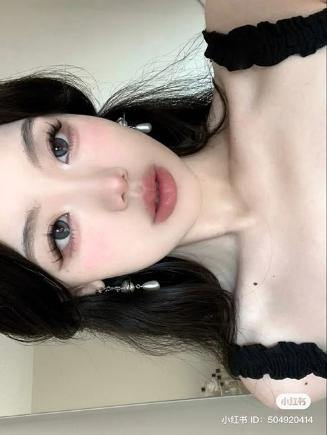 Soft Doll Makeup, Douyin Makeup Without Contact Lens, Doyen Makeup, Douyin Makeup White Person, Kpop Makeup Female, Ulzangg Makeup, Flirtatious Cute Makeup, Simple Douyin Makeup, Bottom Lashes Makeup