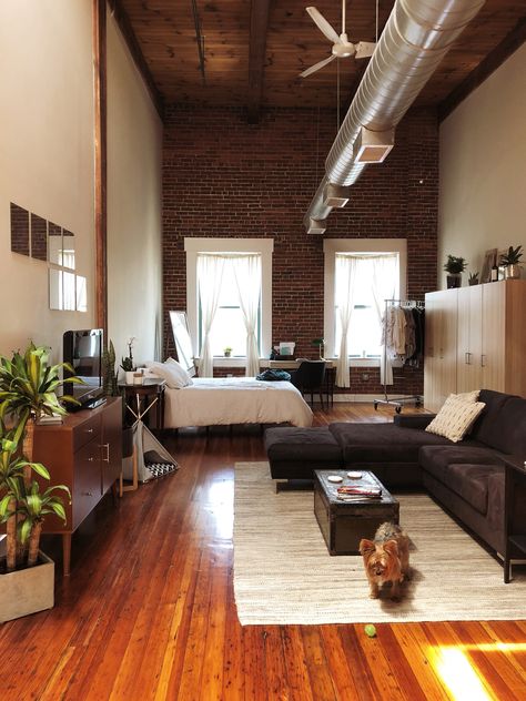 Loft Studio Apartment, Apartment Ideas For Men, Small Studio Apartment Ideas, Cozy Studio Apartment, Tiny Studio Apartments, Studio Apartment Living, Studio Apartment Design, Loft Studio, Small Studio Apartment