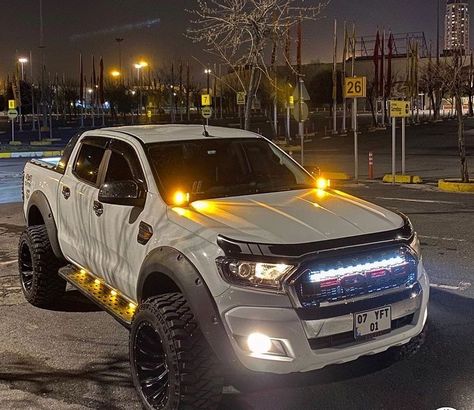 Ford Ranger Raptor Modified, Ford Ranger Modified, Cabrio Vw, 2020 Ford Ranger, Ford Sport, Ford Ranger Wildtrak, Ford Trucks F150, Ford Ranger Raptor, Ford Ranger Truck