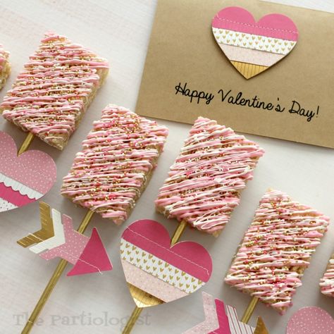 Cupid Floats, Savory Holiday Recipes, Toast And Eggs, Cookie Tree, Beet Chips, Gold Straws, Valentines Snacks, Valentines Baking, Gold Sprinkles