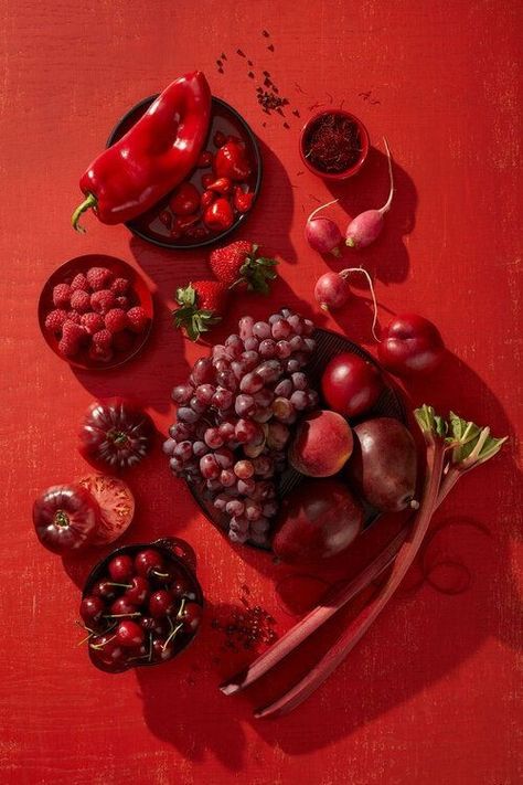 Red Food Photography, Macro Food Photography, Vegetables Photography, Food Art Photography, Rainbow Food, Fruit Photography, Food Wallpaper, Red Food, Red Fruit