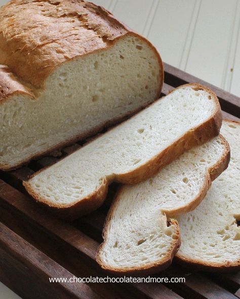 Potato Bread-made with instant potato flakes means you don't have wait for leftover mashed potatoes to make it. Potato Flake Recipes, Potato Flake Bread, Instant Potatoes, Instant Mashed Potatoes, Potato Flakes, Pan Sin Gluten, Leftover Mashed Potatoes, Potato Bread, Bread Baker