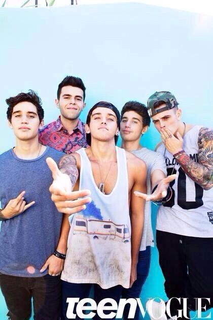 Janoskians Beau Brooks, Youtube Vines, Jai Brooks, Luke Brooks, The Janoskians, Group Of Guys, I Hug You, Hayes Grier, Jack Gilinsky