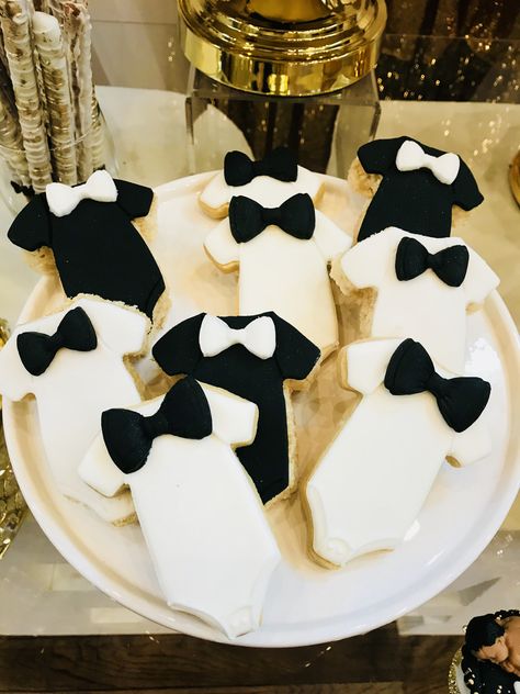 Bow Tie Birthday Party Ideas, Baby Shower Boy Cookies, Tuxedo First Birthday Party, Little Gentleman Baby Shower Ideas, Apple Sweets, Bow Tie Cupcakes, Bow Tie Baby Shower Theme, Bow Tie Cake, Baby Shower Gift List