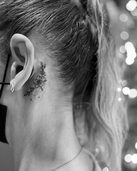 Small Flower Behind Ear Tattoo, Lily Ear Tattoo, Behind The Ear Tattoo Ideas Floral, Plumeria Tattoo Behind Ear, Floral Behind The Ear Tattoo, Behind The Ear Floral Tattoo, Floral Tattoo Behind Ear, Floral Behind Ear Tattoo, Behind The Ear