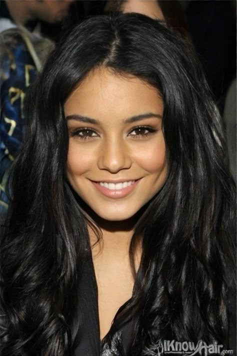 Estilo Vanessa Hudgens, Gabriella Montez, Meghan Markle Photos, Brunette Actresses, Nathalie Kelley, Female Celebrity Crush, Tanned Makeup, Look Alikes, Brown Hair Brown Eyes