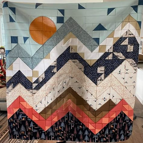 Awesome Quilt Patterns, Entangled Sky Quilt, Boho Quilt Ideas, Popular Quilt Patterns, Unique Quilts Ideas, Cabin Quilts Patterns, Wilderness Quilts, Modern Quilt Ideas, Hst Quilt Patterns