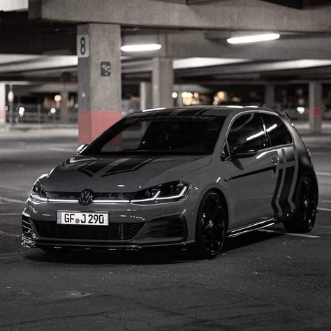 Vw Golf Wallpaper, Vw Golf R Mk7, Volkswagen Mk7, Gti Car, Jetta A4, Golf R Mk7, Vw R32, Polo Car, Volkswagen Polo Gti