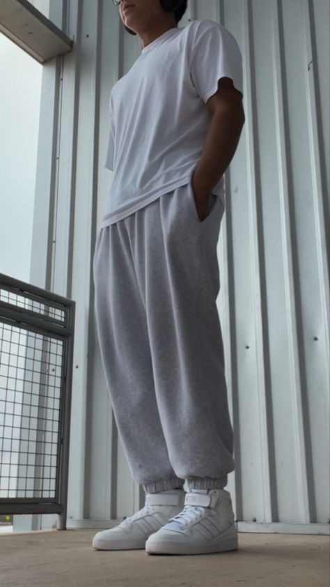 White shoes, sweatpants, white tee, oversized tee Guys Sweatpants Outfit, Grey Sweatpants Outfit Men, Dating Format Woman To Man, Men In Sweatpants, Grey Sweatpants Men, Gray Sweatpants Man, How To Style Sweatpants, Gray Sweatpants Outfit, Mens Grey Sweatpants