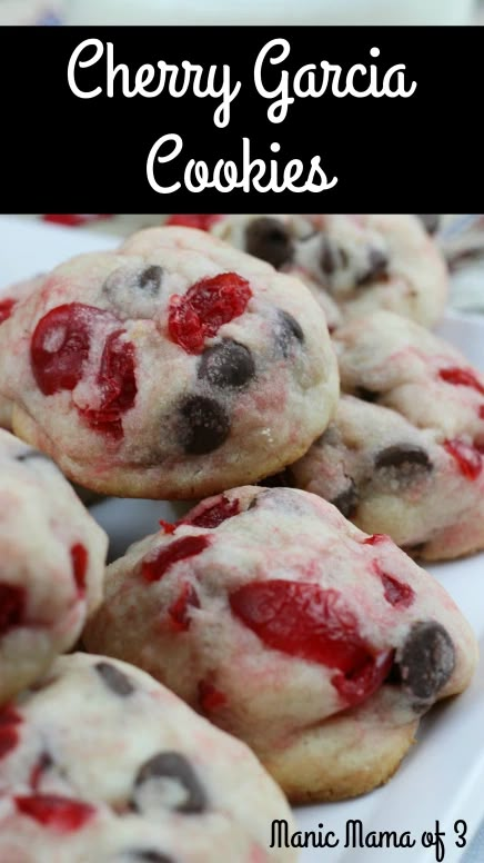 Cherry Stuff, Cherry Cookies Recipes, Cherry Garcia, Santa Snacks, Cookies With Chocolate, Stuffed Cookies, Cherry Cookies, Medicine Tips, Cake Mug