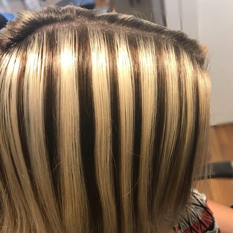 Highlights into Platinum Blonde ... Bad Hair Color, Streaky Highlights, Bad Highlights, Dark Caramel Highlights, Balayage Vs Highlights, Boxed Hair Color, Best Blonde Hair Color, Chocolate Highlights, Chunky Blonde Highlights