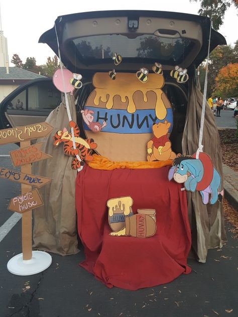 Pooh Trunk Or Treat, Trunk Or Treat Flyer, Diy Trunk, Winnie The Pooh Pumpkin, Church Trunk Or Treat, Trunk And Treat, Halloween Car Decorations, Trunker Treat Ideas, Church Trunk