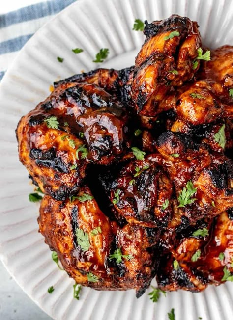 These grilled BBQ chicken thighs are marinated and glazed in a sweet and smoky BBQ marinade and grilled to perfection. Delicious and so easy! Grilled Chicken Thighs Boneless, Bbq Boneless Chicken Thighs, Chicken Stuffed Spaghetti Squash, Healthy Bbq Recipes, Bbq Chicken Marinade, Best Bbq Chicken, Easy Bbq Recipes, Healthy Bbq, Easy Bbq Chicken