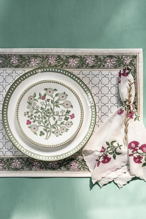 Good Earth – Stylish Sustainable Luxury Retail | Goodearth.in Indian Table, Table Setting Inspiration, Carpet Trends, Good Earth, Floral Tablecloth, Side Plate, Charger Plates, Table Linen, Green Foliage