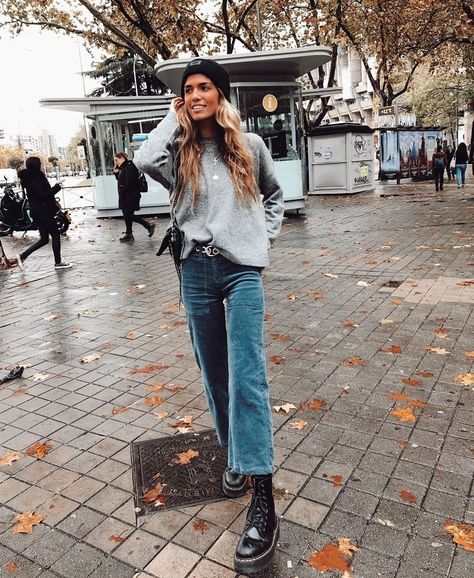 Culotte Jeans Outfit, Concert Outfits Casual, Noon Spain, Denim Outfit Winter, Winter Fashion 2020, Culottes Outfit, Culotte Jeans, Spanish Outfits, Winter Fashion Inspiration