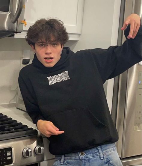 matt sturniolo leaning against a kitchen stovetop counter with one arm up wearing a black ransom hoodie. Matthew Sturniolo, Matt And Chris, Sturniolo Triples, Matty B, Fangirl Problems, The Sturniolos, Matt Sturniolo, Celebrity Style Red Carpet, The Sturniolo Triplets