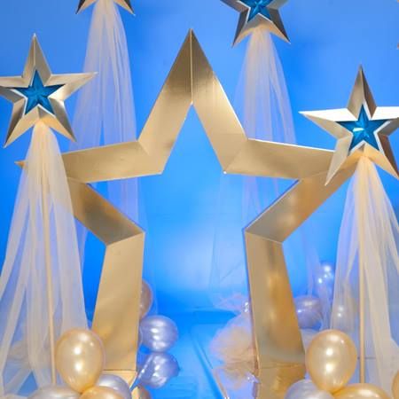 Star Graduation Theme, Cardboard Arch, Kindergarten Graduation Ceremony, Background Stars, Night To Shine, Graduation Crafts, Balloon Kit, Preschool Graduation, Graduation Theme