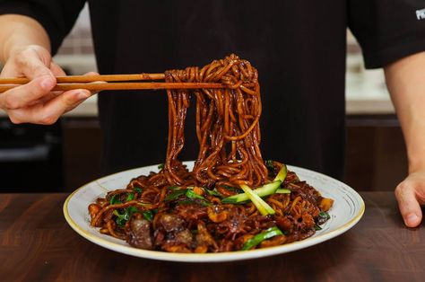 Jjajangmyeon (Korean Black Bean Sauce Noodles) Recipe - Aaron & Claire Jjajangmyeon Korean, Food Recipes Korean, Spicy Korean Food, Korean Appetizers, Black Noodles, Black Bean Noodles, Bean Noodles, Recipes Korean, Bulgogi Recipe