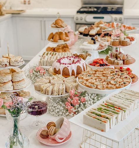 Afternoon Tea Grazing Table, perfect for baby or bridal showers, birthdays and special occasions! Tea Grazing Table, Bridal Shower Tea Party Theme, High Tea Baby Shower, Tea Party Outfit, Tea Party Ideas, Sweet Tea Recipes, English Tea Party, Afternoon Tea Recipes, Tea Party Table