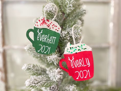 Dollar Tree Wooden Mug Ornaments, Dollar Tree Wooden Coffee Cup Ornament, Cup Ornaments, Dollar Tree Wood Ornament Diy, Wooden Ornaments Diy, Hot Cocoa Ornaments, Coffee Cup Crafts, Easy Christmas Ornaments, Diy Christmas Ornaments Easy