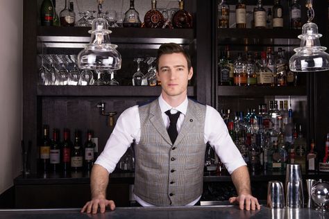 Bartender Uniform Ideas, Cute Bartender Outfit, Bartender Aesthetic, Bartender Uniform, Bar Uniform, Bartender Outfit, Cafe Uniform, Bar Tender, Hotel Uniforms