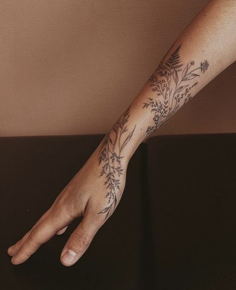 Linework Arm Sleeve, Unique Vine Tattoos For Women, Black And White Vine Tattoo, Tattoo For Inner Arm, Arm Tattoo Filler Ideas, Flower Vines Tattoo, Wrap Around Wrist Tattoos For Women, Vine Forearm Tattoo, Forearm Wrap Around Tattoo