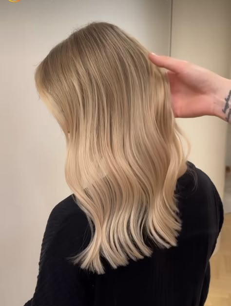 Dark Blonde Hair Color, Summer Blonde, Color Balayage, Hair Diy, Dark Blonde Hair, Blonde Hair Inspiration, Hair Shades, Hair Color Balayage, Dark Blonde