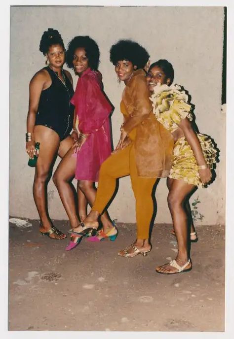 With No Gyal Can Test, the Artist and Stylist Pays Homage to his Bombastic Roots Dancehall 90s, Carribean Fashion, Dancehall Outfits, Dancehall Queen, Dancehall Videos, Caribbean Fashion, Dancehall Music, Bad Gyal, Jamaican Culture