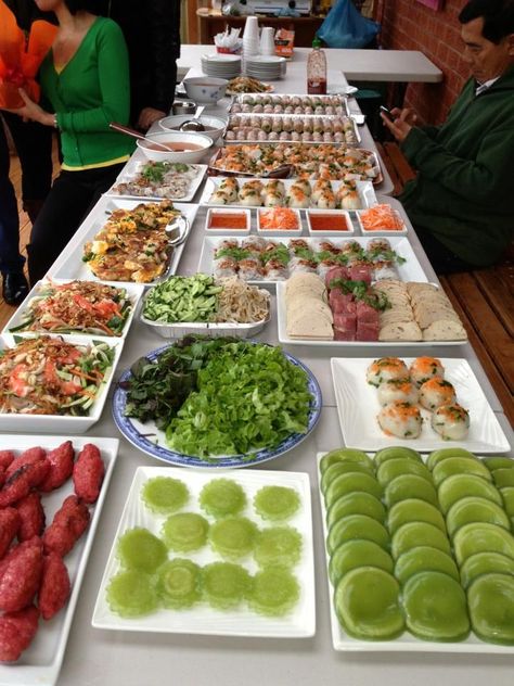 #Asianbuffet  #buffet #dishes #Teapartyfood, #Buffetfood, #Cateringfood #food Asian Food Buffet, Vietnamese Party Food, Asian Party Food, Vietnamese Party, Party Food Items, Chinese Food Buffet, Buffet Dishes, Party Food Catering, Asian Buffet