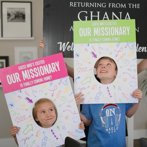 Missionary Welcome Home Poster: 'Guess Who's Excited' Funny Face Desig – MeckMom Missionary Homecoming Signs, Mission Homecoming, Military Homecoming Signs, Missionary Homecoming, Homecoming Signs, Welcome Home Banners, 24x36 Poster, Name Tag Design, Welcome Home Signs