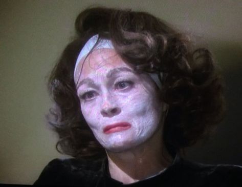 Trailer Park Party Mommie Dearest Movie, Mommie Dearest, Dear Costume, Elf Movie, Faye Dunaway, Mommy Dearest, Bette Davis, Joan Crawford, Trailer Park