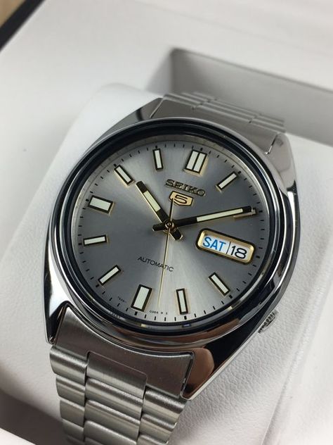 Vintage Seiko Watches, Seiko Vintage, Stylish Watches Men, Seiko 5 Automatic, Seiko Automatic, Fancy Watches, Patek Philippe Watches, Seiko Watch, Retro Watches