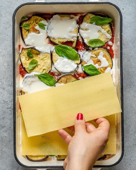 Easy Vegetarian Eggplant Lasagna Recipe | Healthy Fitness Meals Eggless Lasagna Recipe, Easy Eggplant Lasagna, Lasagna Recipe With Eggplant, Easy Eggplant Lasagna Recipe, Aubergine Lasagna, Lasagna Recipe Healthy, Egg Plant Lasagna Vegetarian, Lasagna With Eggplant, Lasagna Eggplant Recipe