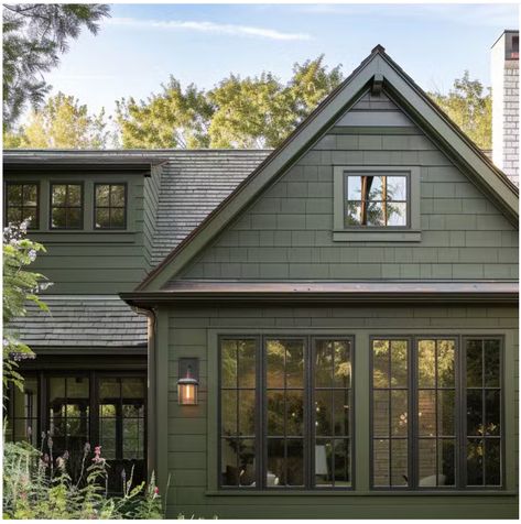 Green House Siding, Dark Green House Exterior, Craftsman House Colors, Dark House Exterior, Farmhouse Exterior Paint Colors, Green House Exterior, Green Cabin, Cabin Renovation, House Design Trends