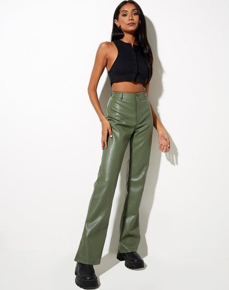 Future Concert Outfit, Green Leather Pants Outfit, Outfit Pantalon Verde, Mega Closet, Nude Trousers, Hslot Fits, Green Leather Pants, Hslot Outfits, Hslot Outfit Ideas