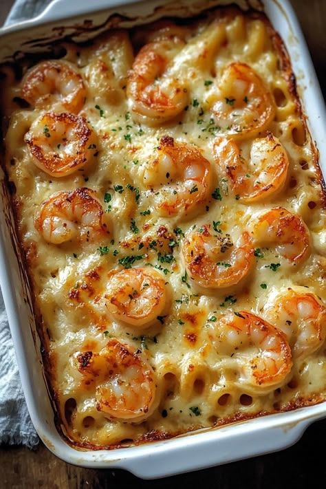 Shrimp Scampi Pasta Bake - Easy DIY Recipes Shrimp Pasta Bake, Shrimp Casserole Recipes, Shrimp Pasta Recipes Easy, Cooked Shrimp Recipes, Shrimp Scampi Pasta, Scampi Pasta, Baked Shrimp Scampi, Pasta Recipes Easy, Seafood Dish Recipes