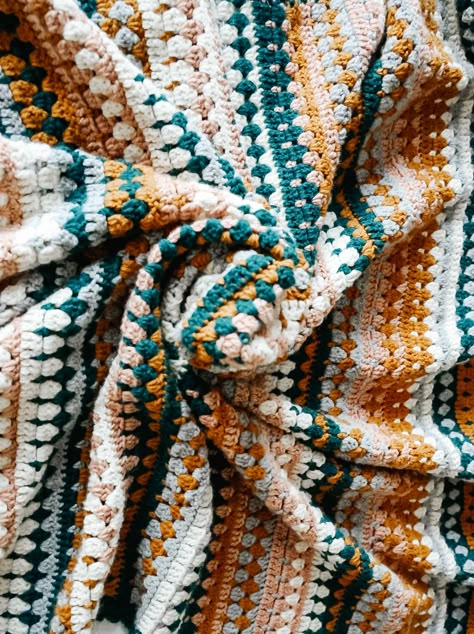 Make this beautiful blanket with the FREE pattern and video tutorial. Step by step instructions | CJ Design Blog Old Fashion Crochet Blanket, Crochet Blanket Queen, Aztec Crochet Blanket Pattern Free, Modern Blanket Crochet, Earth Toned Crochet Blanket, Crochet Blanket 5 Colors, Crochet Camping Blanket Free Pattern, Western Crochet Blanket Pattern, Crochet Blanket Patterns With Tassels