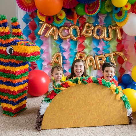 Our 3D Taco Prop is perfect for your taco party, fiesta or Cinco De Mayo celebration! This 3D cardboard prop has the look of a taco with all the fixings and is sure to grab everyone's attention. Made of cardboard Measures 1' 11" high x 3' 7" wide x 10" deep Assembly required Taco Party Backdrop, Taco 2sday Birthday Party, Three Esta, Taco Birthday, Mexican Birthday Parties, First Fiesta, Taco Twosday, Cinco De Mayo Celebration, Mexican Party Decorations