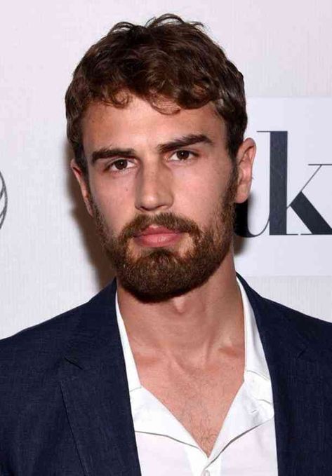 Theo James' Beard #beards #celebrity-beards #funny-memes #beard-memes Celebrity Yearbook Photos, Peter James, Theodore James, Beard Humor, Entertainment News Celebrities, James Beard, Shailene Woodley, Theo James, Celebrity News Gossip