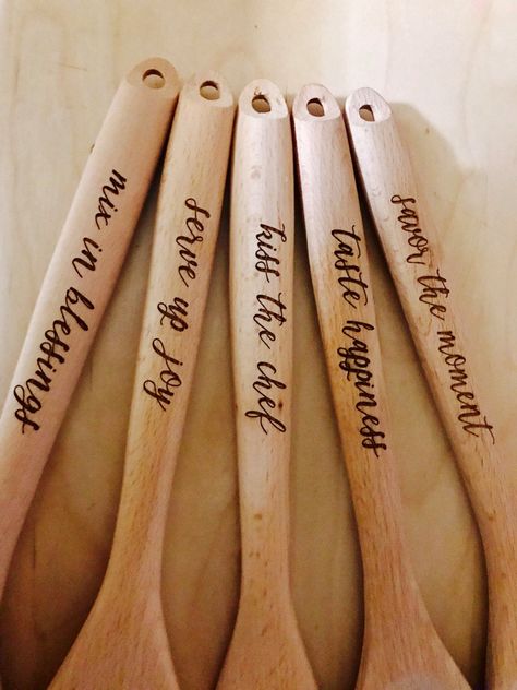 Wooden Spoon Gift Ideas, Rs Gifts, Things To Engrave, Mr And Mrs Gifts, Grounding Yourself, Wood Burn Spoons, Mrs Gifts, Laser Crafts, Engraving Projects