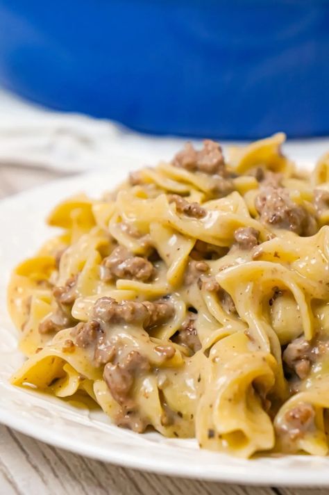 Homemade Hamburger Helper - THIS IS NOT DIET FOOD Hamburger Helper Recipes, Ground Beef Stroganoff, Ground Beef Pasta, Homemade Hamburger, Ground Beef Dishes, Muffin Bread, Weeknight Dinner Recipes Easy, Homemade Hamburgers, Cream Of Mushroom Soup