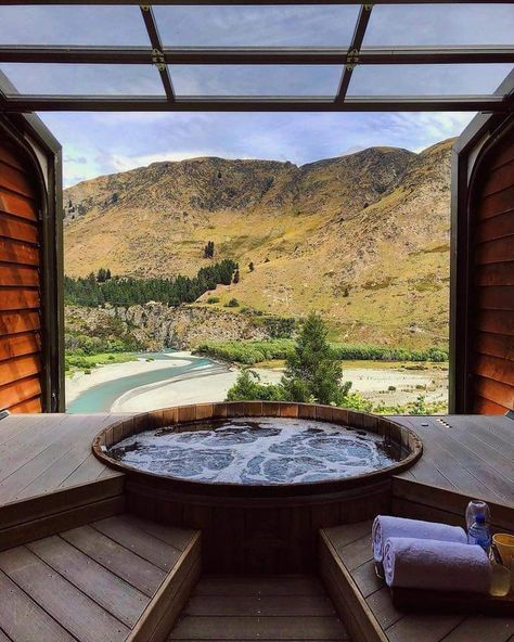 New Zealand Snow, Travel Dream Board, New Zealand Honeymoon, Im At Peace, Nz South Island, Adventure Goals, Beer Spa, Onsen Japan, Off Grid Tiny House