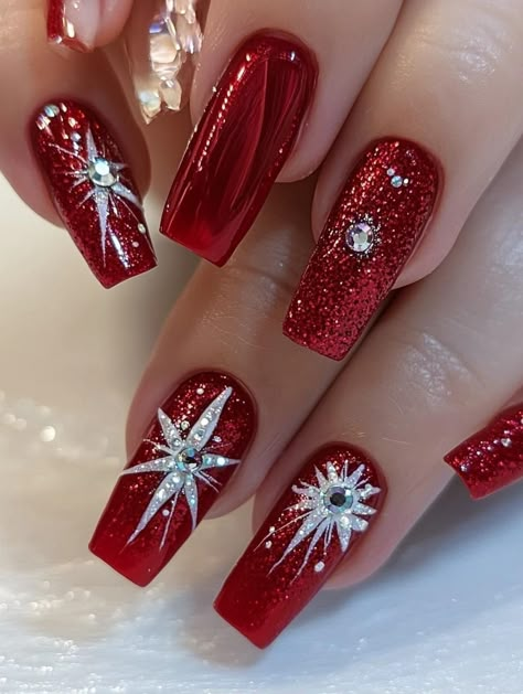 Sparkly Red Christmas Nails, Sparkly Red French Tip Nails, Fancy Christmas Nails, Red Sparkly Christmas Nails, Christmas Nails Sparkly, Acrylic Christmas Nail Designs, Sparkly Christmas Nails, Festive Nail Ideas, Ongles Design