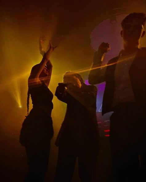 Dancing At Night Aesthetic, Party Scene Aesthetic, Flashing Lights Aesthetic, Dance Music Aesthetic, 90s Club Aesthetic, Late Night Party Aesthetic, 2023 At A Glance, Night Club Photography, Party People Dancing