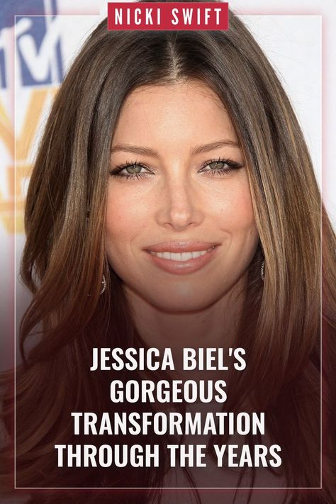 How did a midwestern girl with humble roots become one of Hollywood's most sought-after actors? #celebs #transformation #jessicabiel #actress Jessica Biel Balayage, Jessica Beil Hair, Jessica Biel Summer Catch, Jessica Biel Movies, Jessica Biel Hair Bangs, Jessica Biel Red Carpet, Jessica Biel, Family Drama, Hollywood