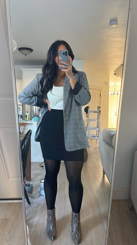 Plus Size Fall Business Outfits, Fall Outfits Business Professional, Fall Fashion Outfits Business Casual, Fall Work Office Outfits, Cropped Jeans Work Outfit, Fall Corporate Outfits 2023, Cute Fall Outfits Office, Realtor Outfits For Women Fall, Baddie Office Outfits Fall